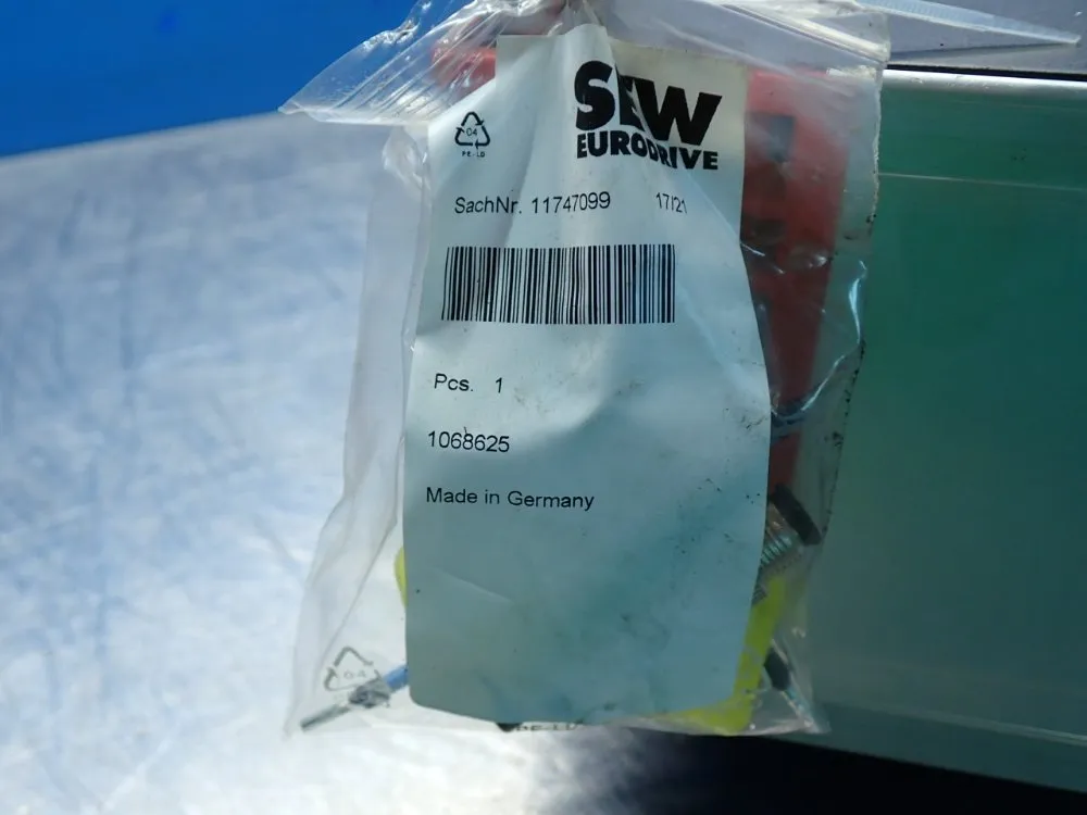 Sew Eurodrive Movipro Drive & Application Controller - Phc21a-a075m1-e31a-00