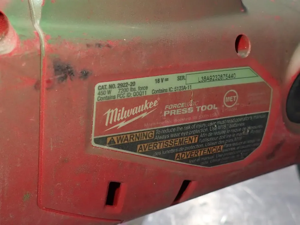 Milwaukee 7200 Lbs. Force Strut Slayer - 2922-20