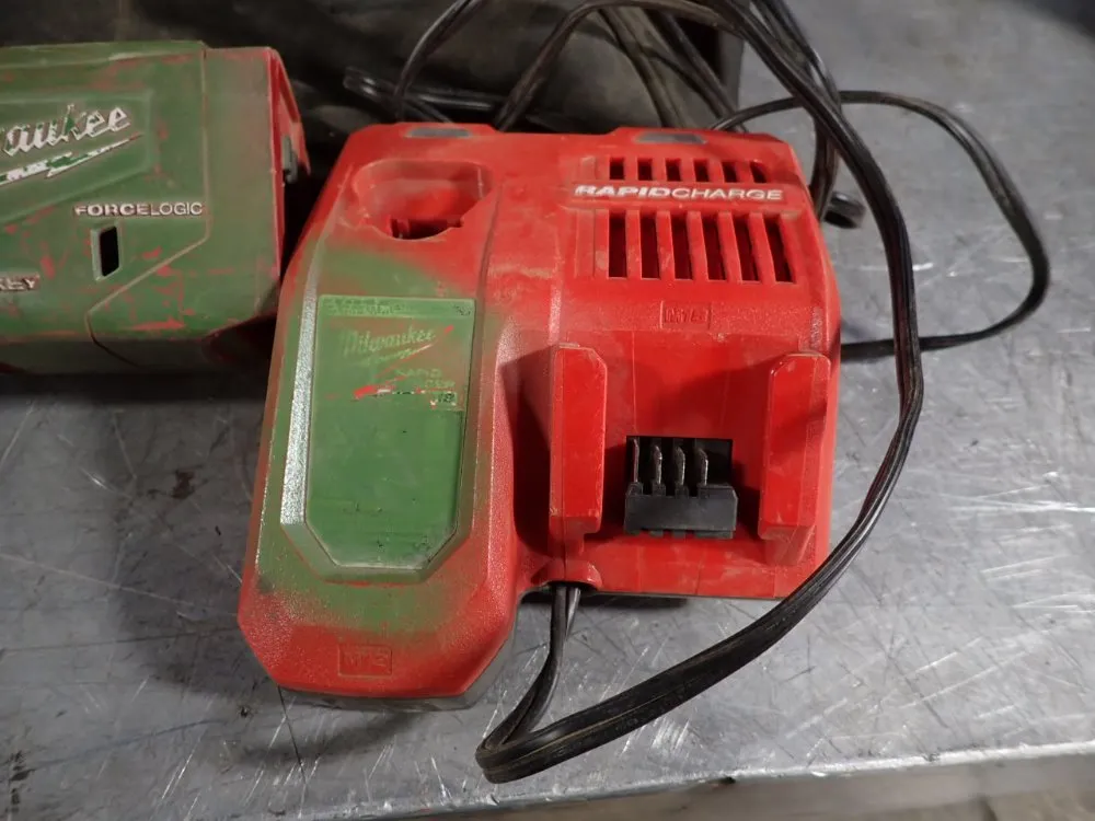 Milwaukee 7200 Lbs. Force Strut Slayer - 2922-20