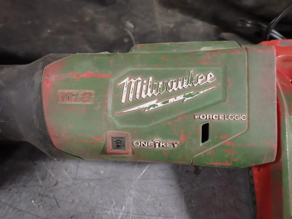 Milwaukee 7200 Lbs. Force Strut Slayer - 2922-20