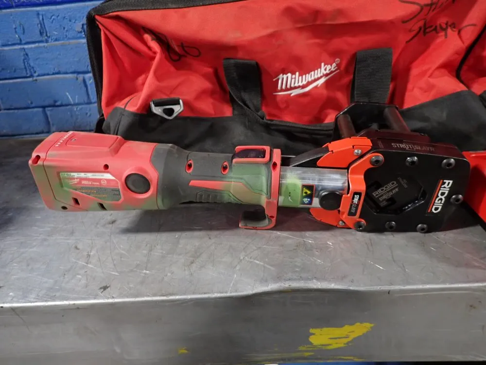 Milwaukee 7200 Lbs. Force Strut Slayer - 2922-20