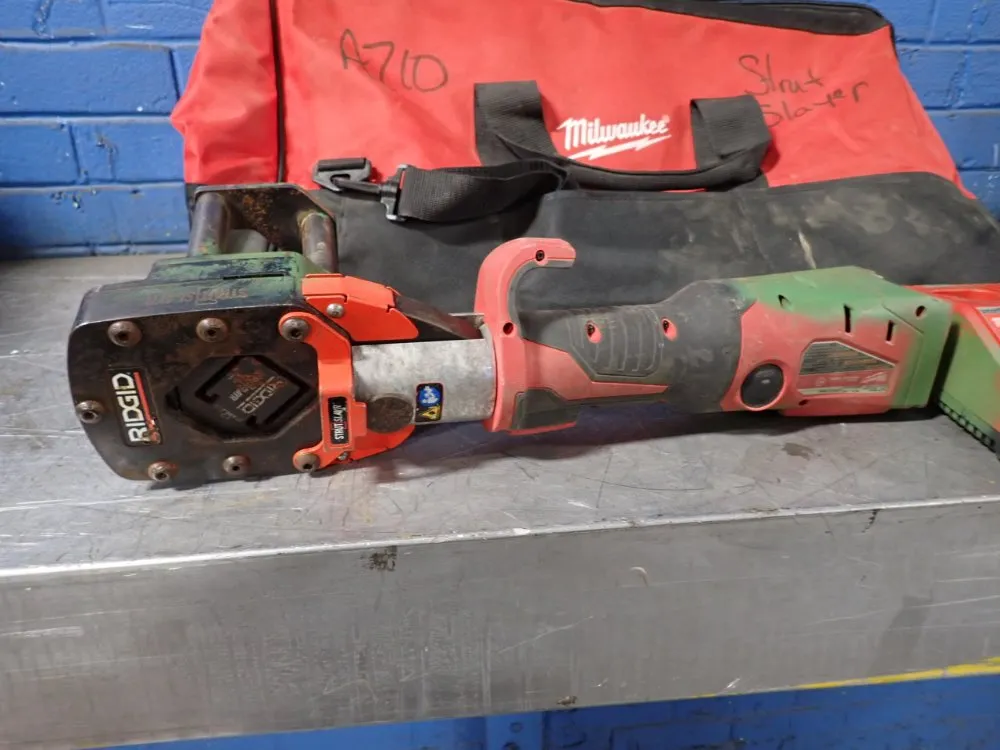 Milwaukee 7200 Lbs. Force Strut Slayer - 2922-20