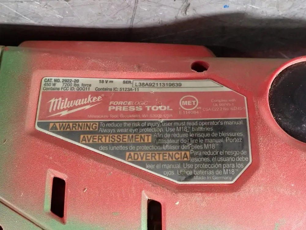 Milwaukee 7200 Lbs. Force Strut Slayer - 2922-20