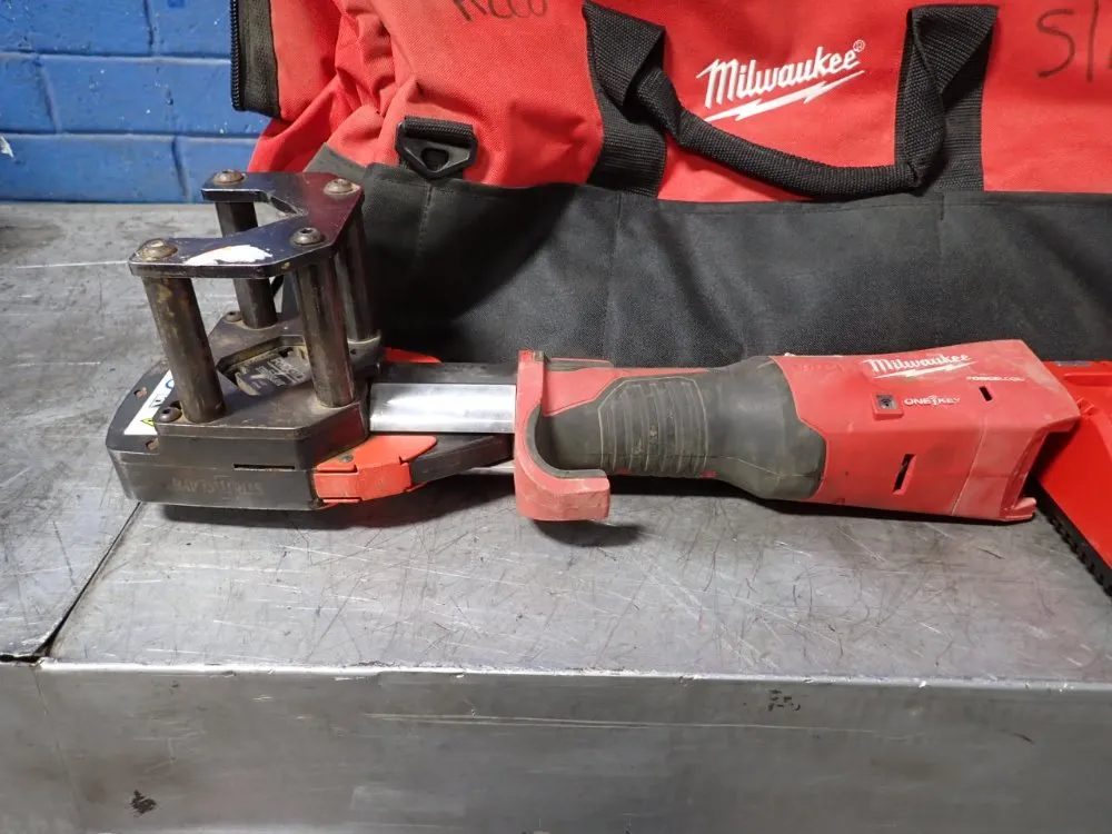 Milwaukee 7200 Lbs. Force Strut Slayer - 2922-20