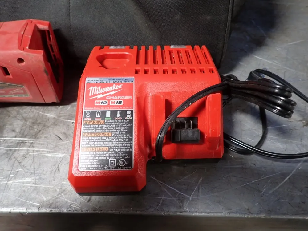 Milwaukee 7200 Lbs. Force Strut Slayer - 2922-20