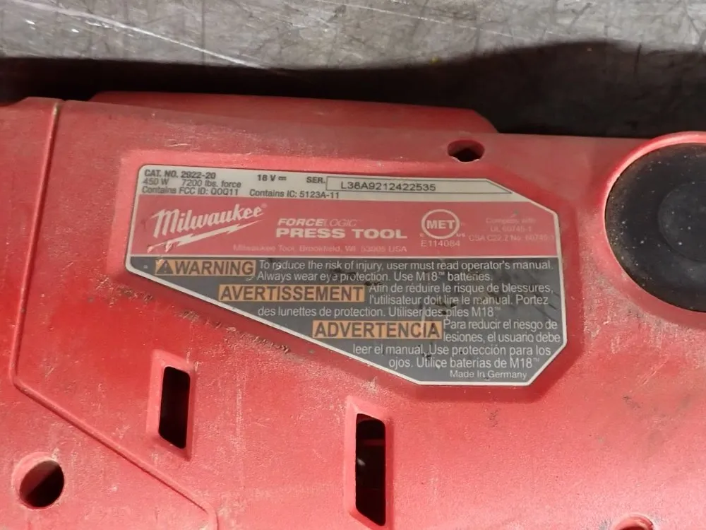 Milwaukee 7200 Lbs. Force Strut Slayer - 2922-20