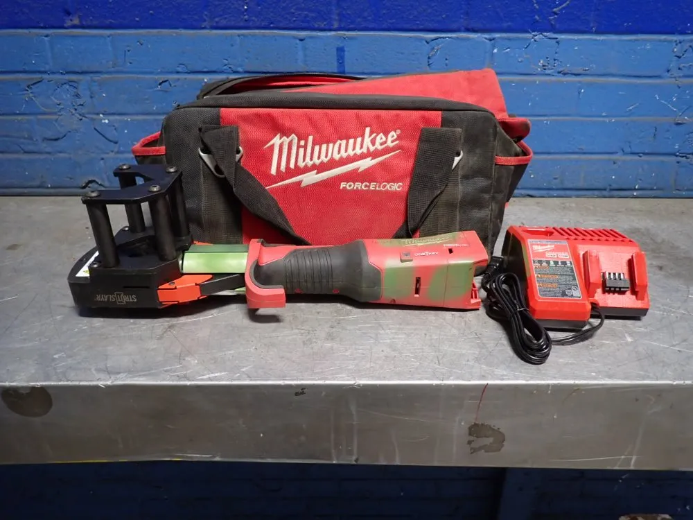 Milwaukee 7200 Lbs. Force Strut Slayer - 2922-20