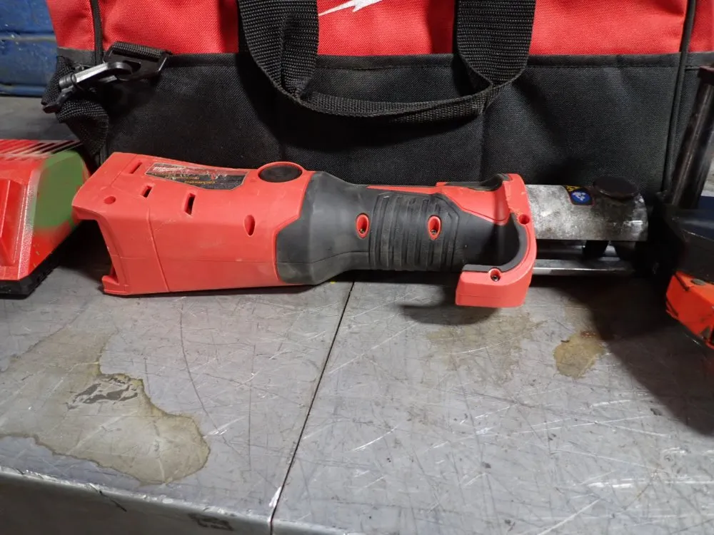 Milwaukee 7200 Lbs. Force Strut Slayer - 2773-20