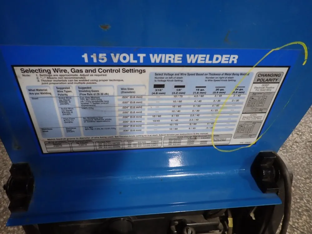 Miller 90 Amps Wire Welder - Millermatic 135