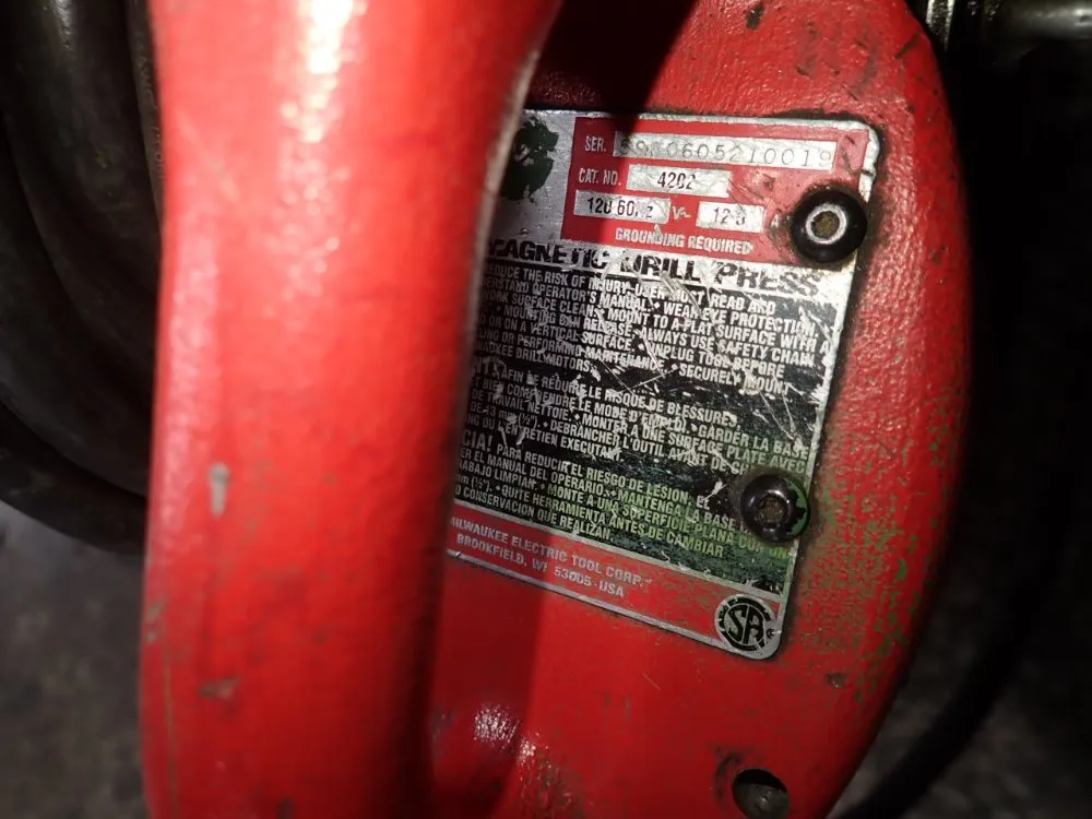 Milwaukee Electric Tool Corp 4" Electromagnetic Drill Press - 4202