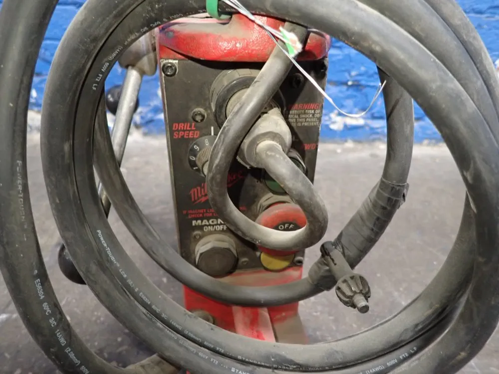 Milwaukee Electric Tool Corp 4" Electromagnetic Drill Press - 4202