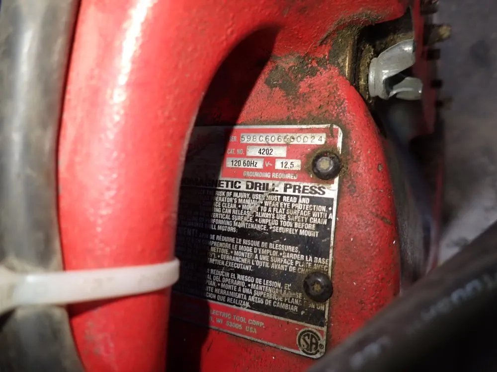 Milwaukee Electric Tool Corp 4" Electromagnetic Drill Press - 4202