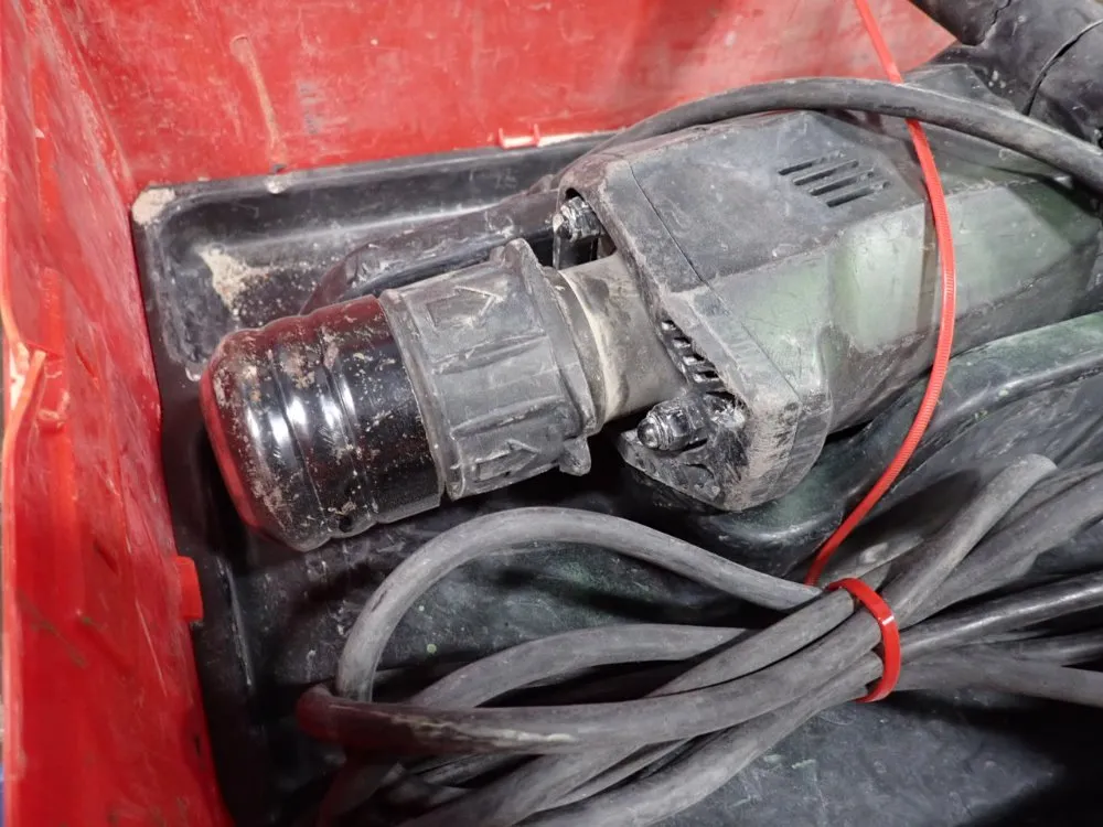 Hilti Demolition Hammer - Te 1000-avr