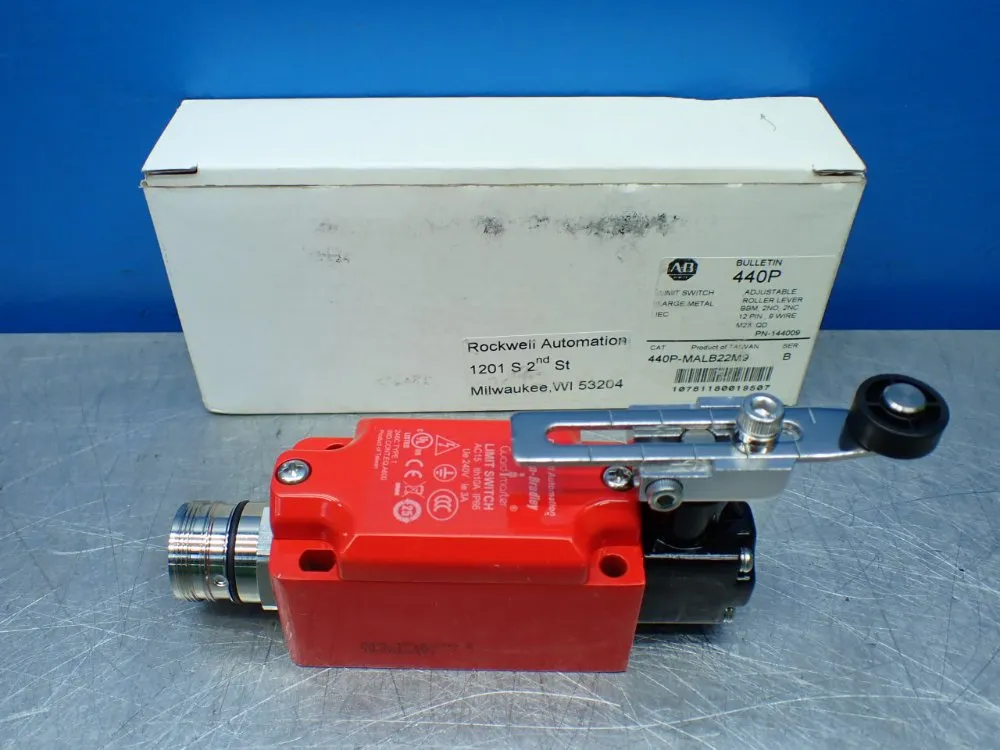 Allen-bradley Adjustable Roller Type Limit Switch - 440p-malb22m9