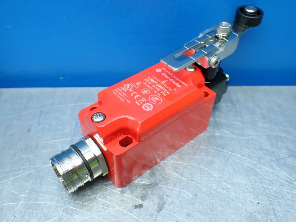 Allen-bradley Adjustable Roller Type Limit Switch - 440p-malb22m9