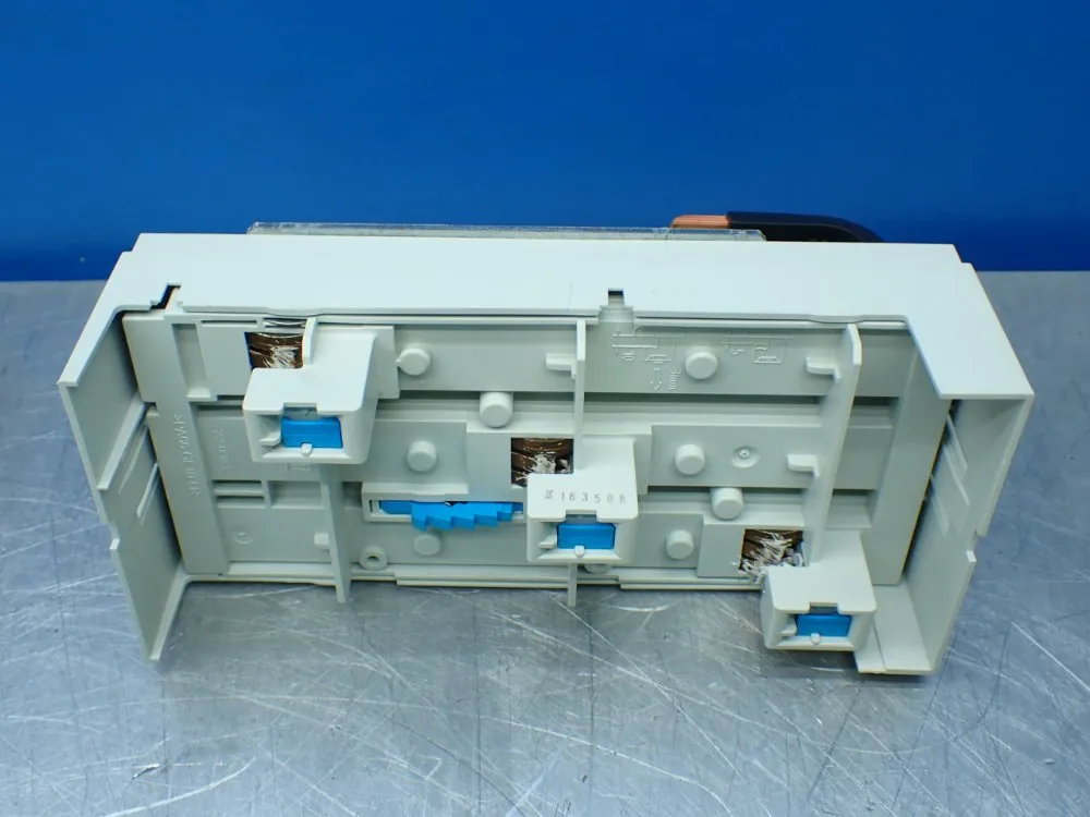 Allen-bradley Circuit Breaker Busbar Module - 141a-ght