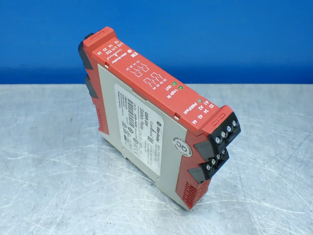 Allen-bradley Guardmaster Safety Relay. - 440r-em4r2