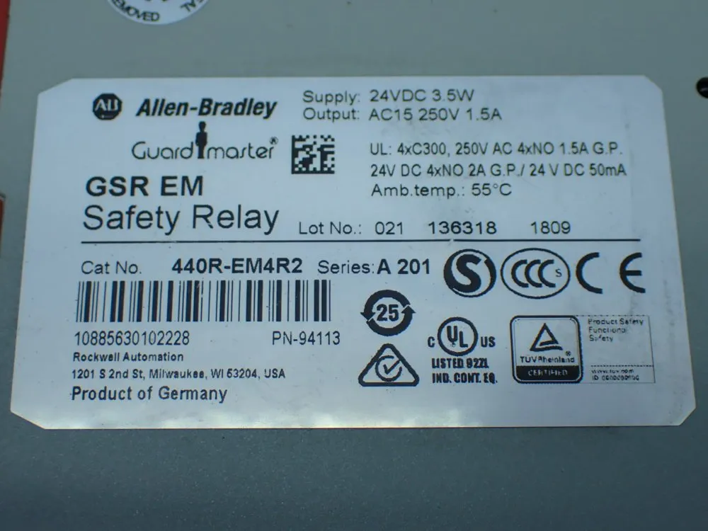 Allen-bradley Guardmaster Safety Relay. - 440r-em4r2