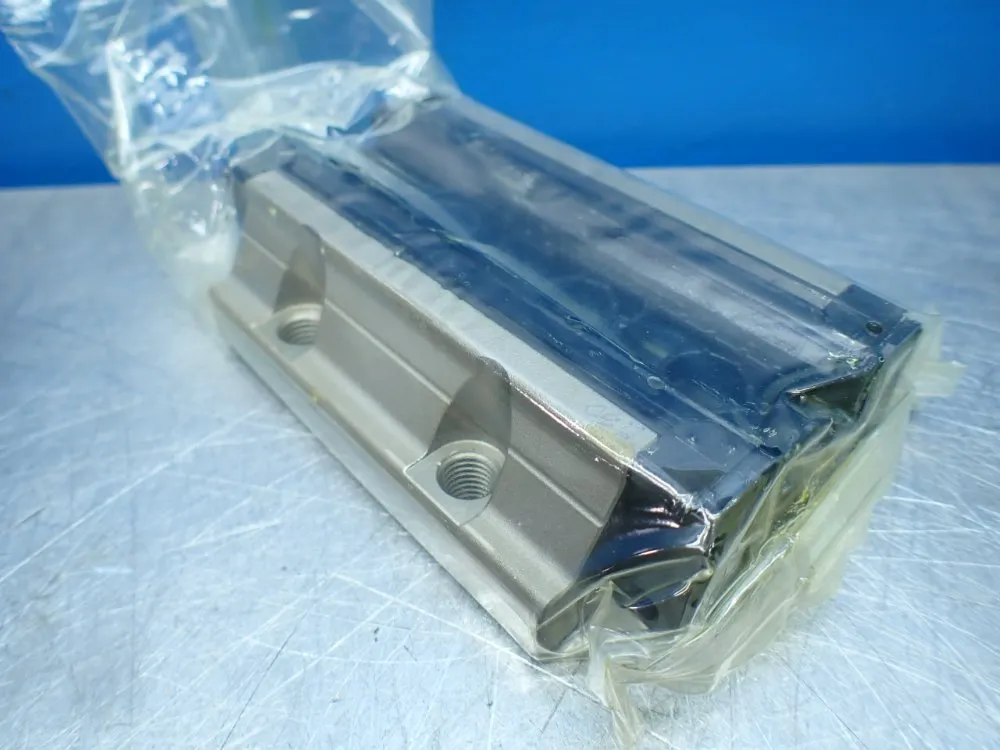 Thk 28mm Rail, 90mm Wide X 131mm Long Interchangeable Linear Caged Ball Carriage For Profile Rail - Shs30lc1ss