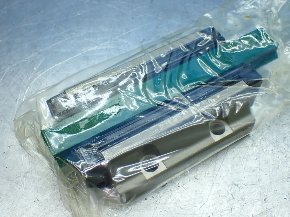 Thk Interchangeable Linear Caged Ball Carriage For Profile Rail - Shs30lc1ss