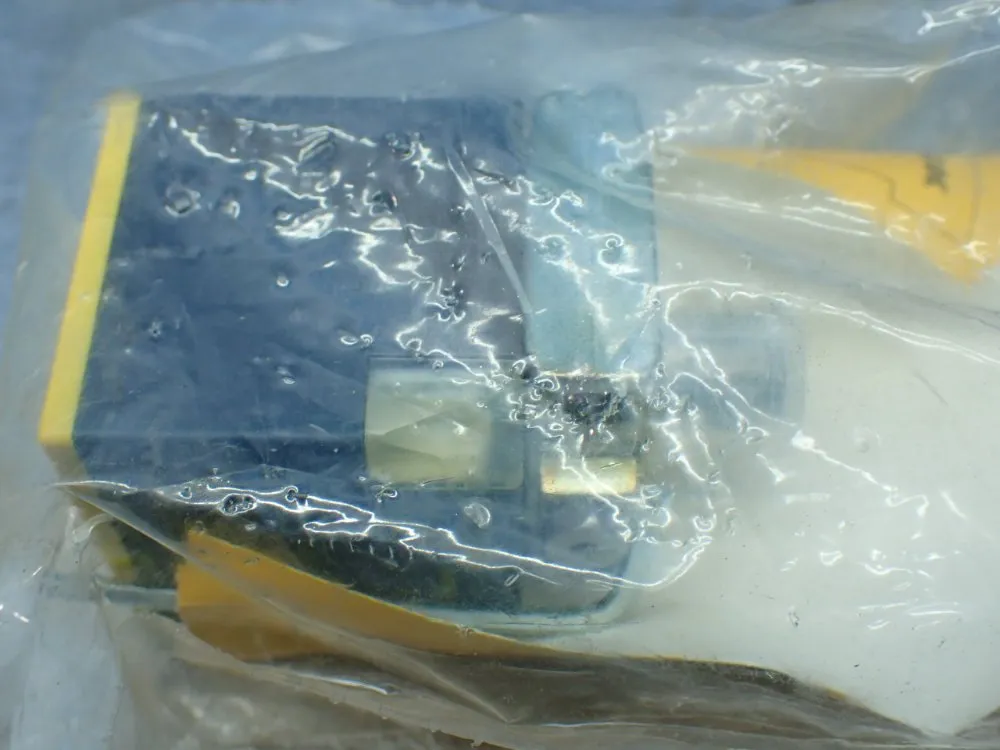 Turck Inductive Proxmity Sensors. - Bi20u-ck40-ap6x2-h1141 W/bs 2.0