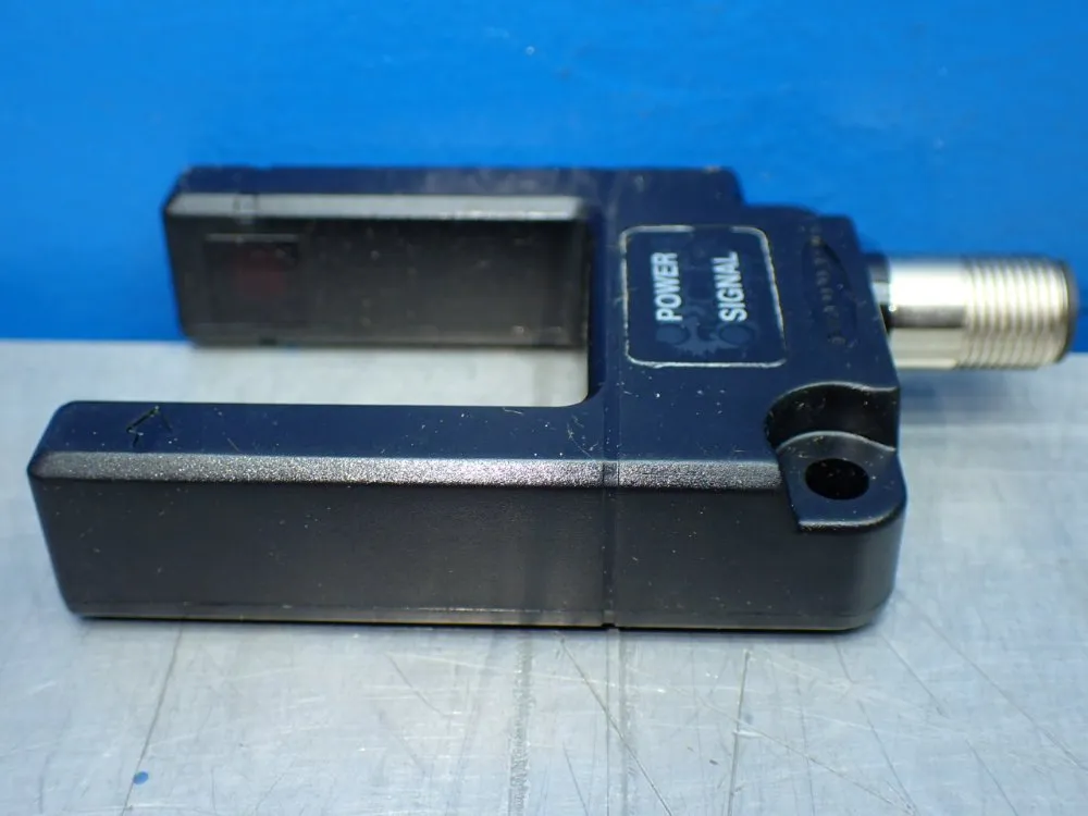 Banner 30mm Slot Sensor. - Slo30vb6yq