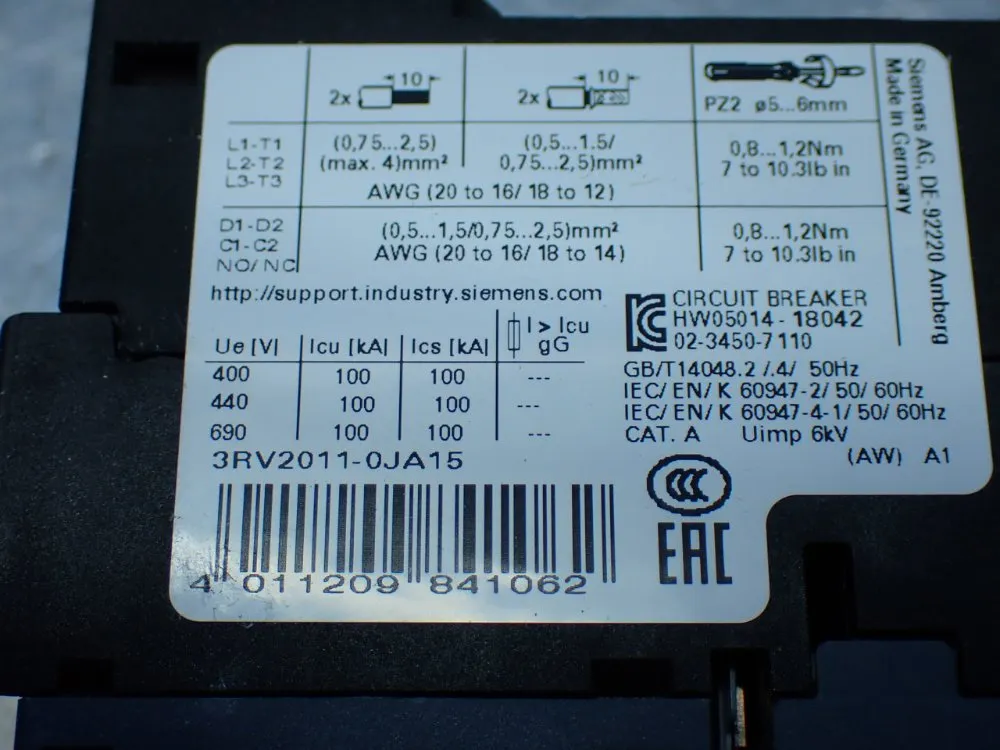 Siemens Thermal-magnetic Motor Protection Circuit Breaker - 3rv2011-0ja15