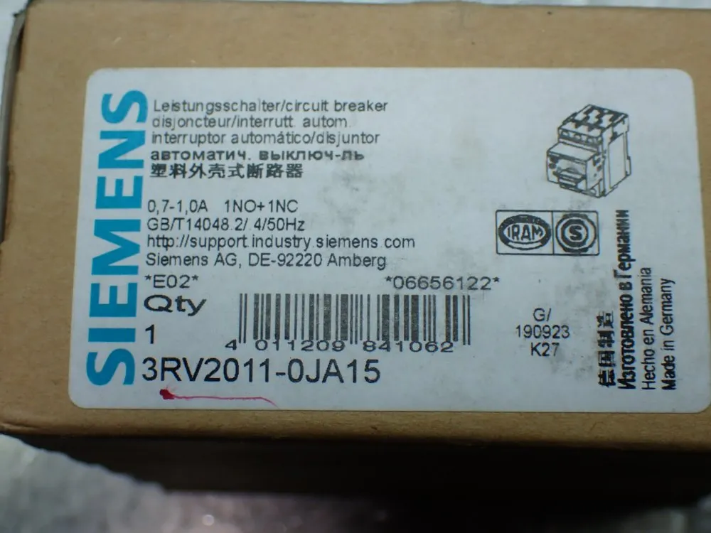 Siemens Thermal-magnetic Motor Protection Circuit Breaker - 3rv2011-0ja15