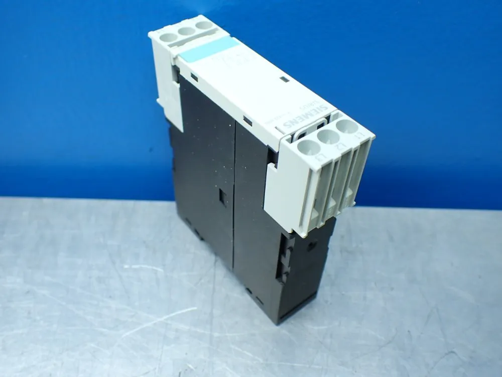 Siemens Monitoring Relay - 3ug4511-1aq20