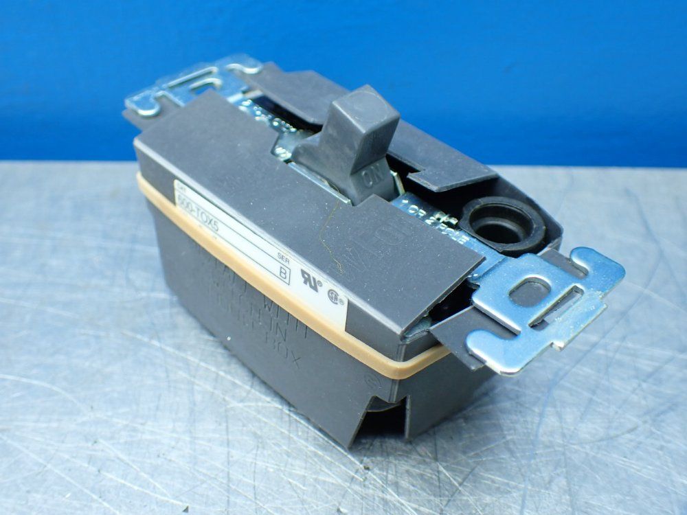 Allen-bradley 1hp Manual Motor Starter - 600-tox5