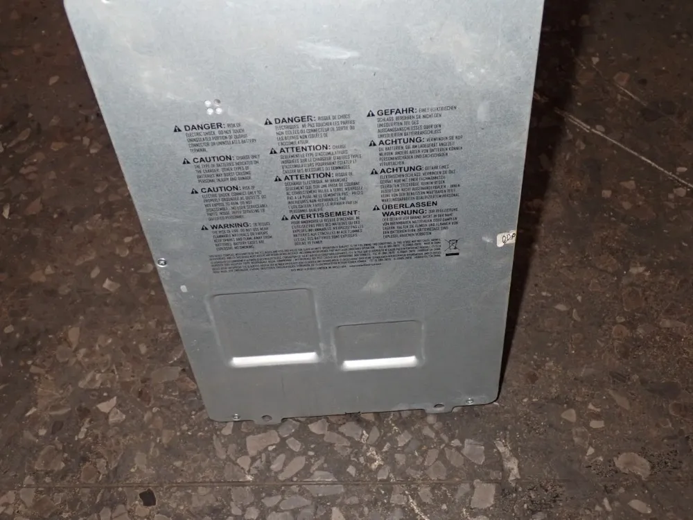 Summit Switch Mode Battery Charger - 79-308-57