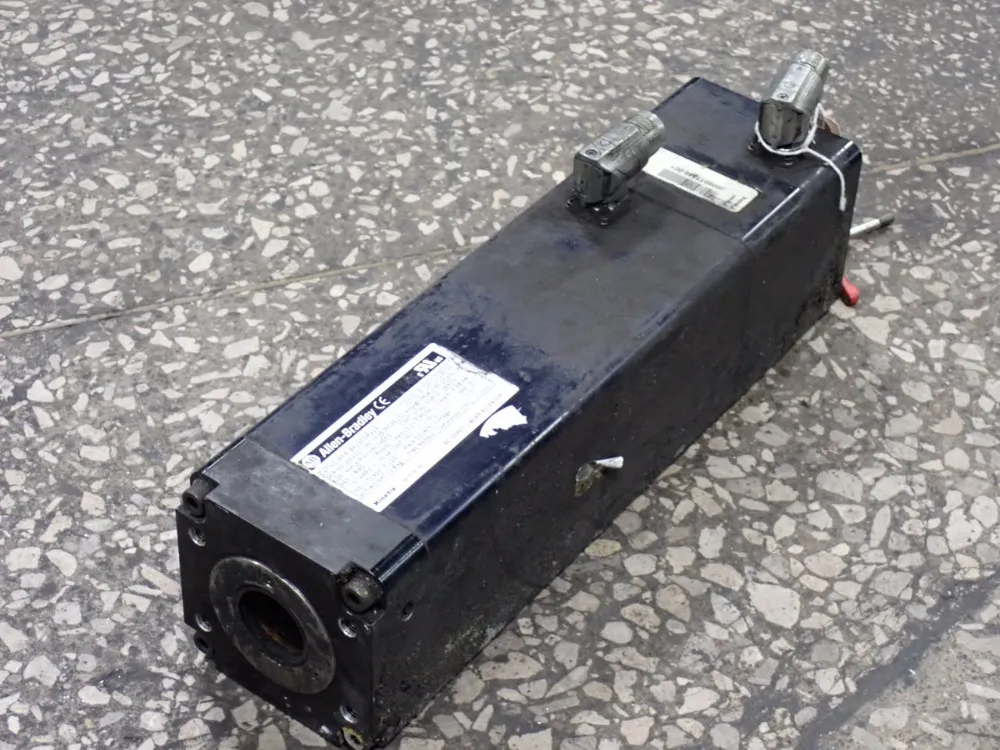Allen Bradley .68 Kw Servo Linear Actuator - Mpai-b4150em32a