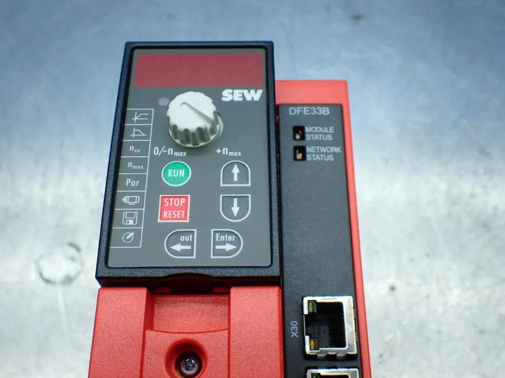 Sew Eurodrive Movitrac B Ac Servo Drive. - Mc07b0008-5a3-4-so