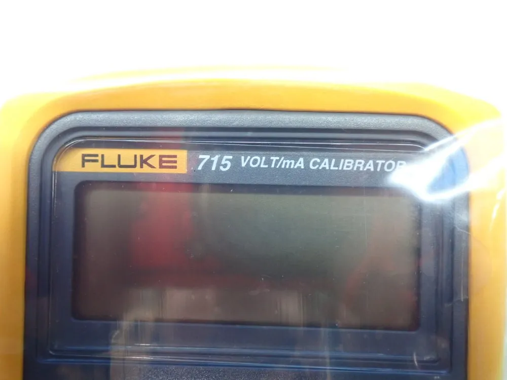 Fluke 715 Volt/ma Calibrator - 715