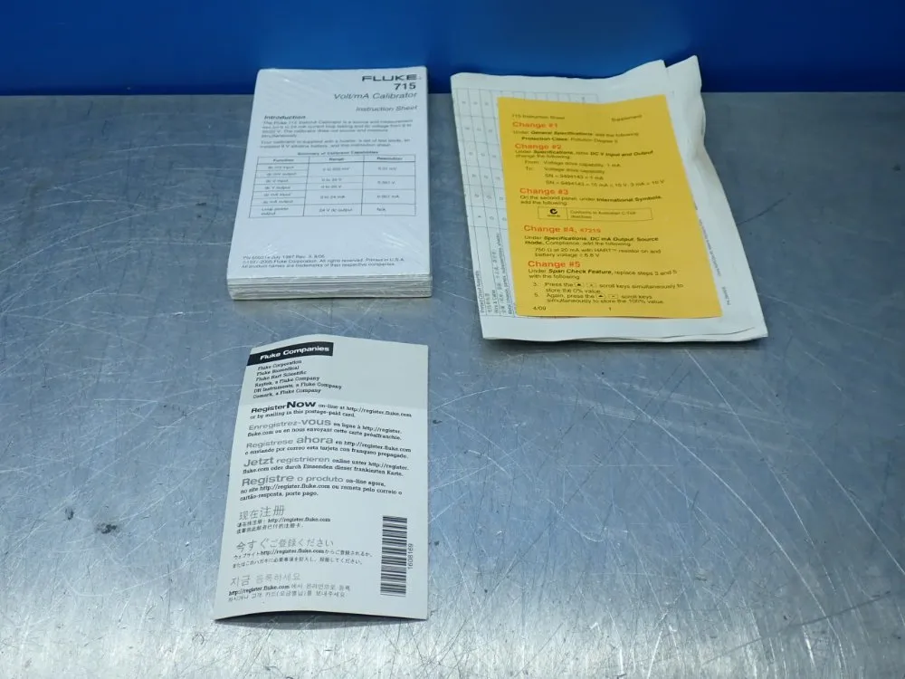 Fluke 715 Volt/ma Calibrator - 715