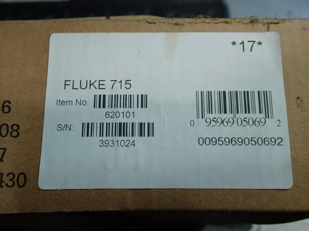 Fluke 715 Volt/ma Calibrator - 715