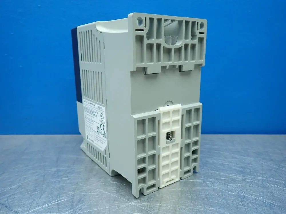 Allen-bradley 2hp Powerflex 4 Ac Servo Drive - 22a-d4p0n104