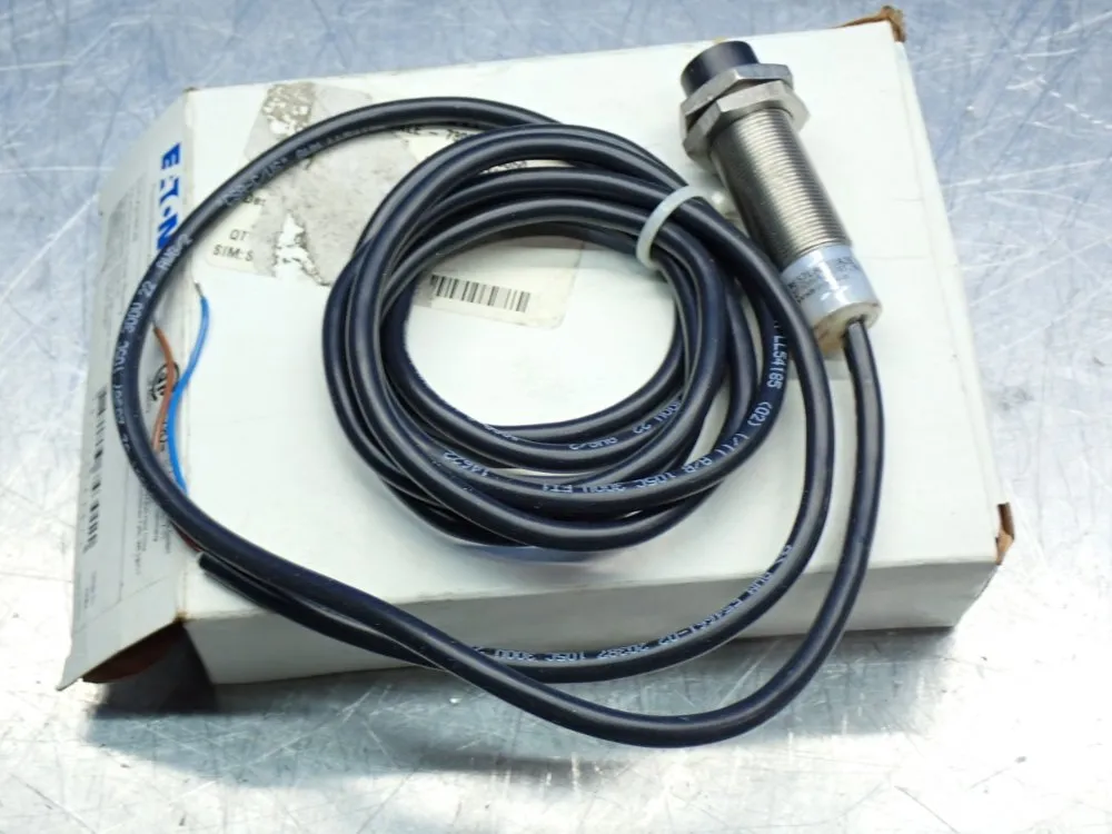 Eaton E57-series Inductive Proximity Sensor - E57lal18a2e