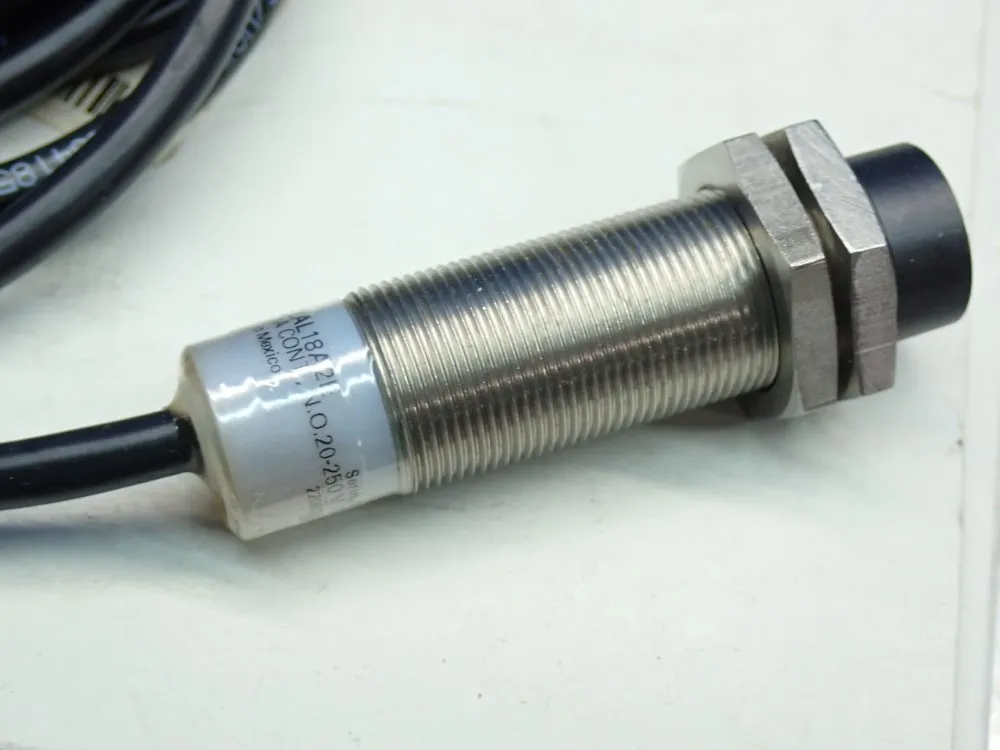 Eaton E57-series Inductive Proximity Sensor - E57lal18a2e