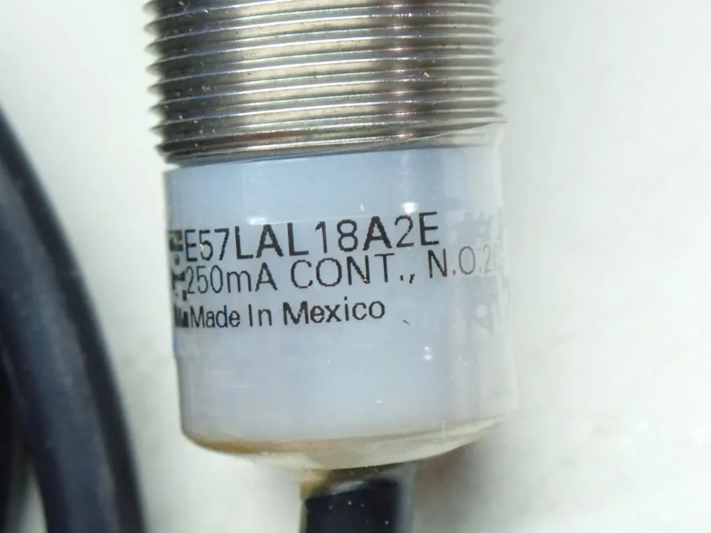 Eaton E57-series Inductive Proximity Sensor - E57lal18a2e