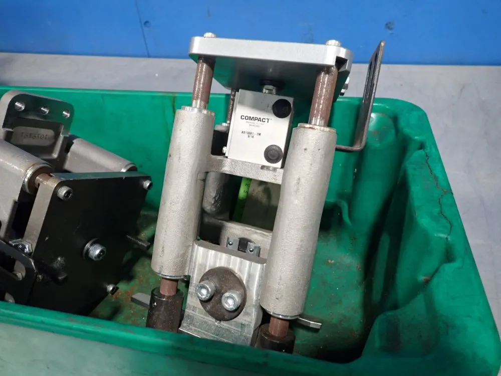 Compact Pneumatic Cylinder - Shh2x1, As138x1-tm