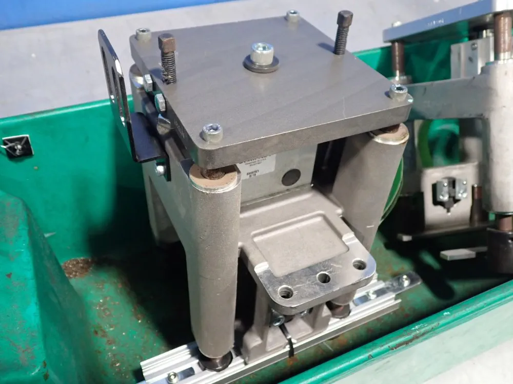 Compact Pneumatic Cylinder - Shh2x1, As138x1-tm