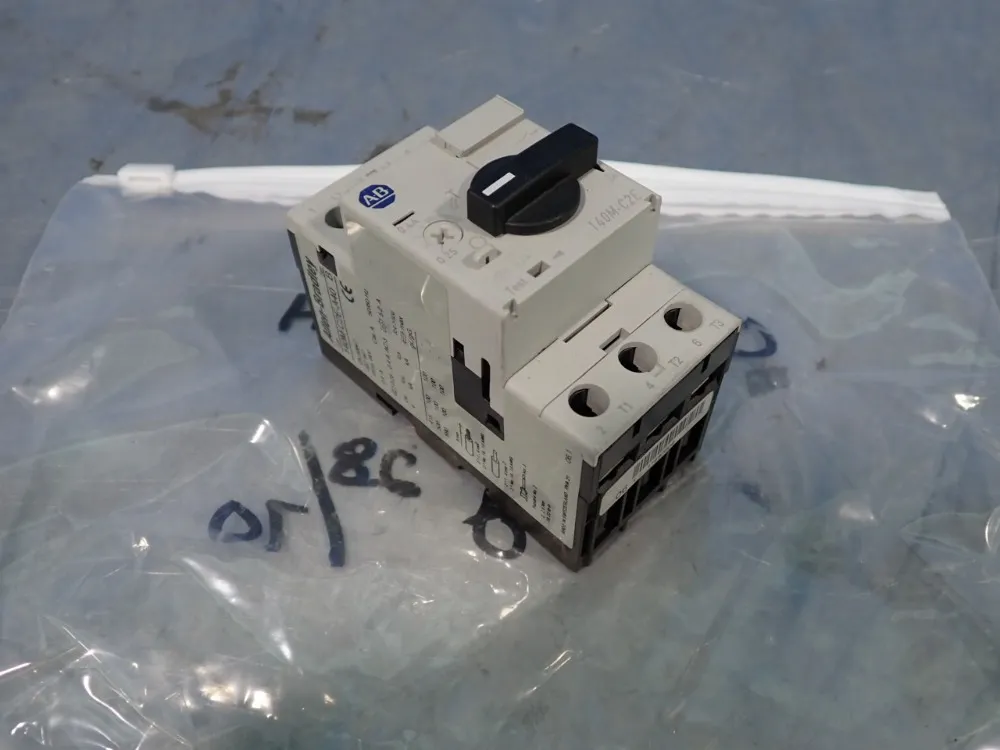 Allen Bradley Circuit Breaker - 140m-c2e-a40