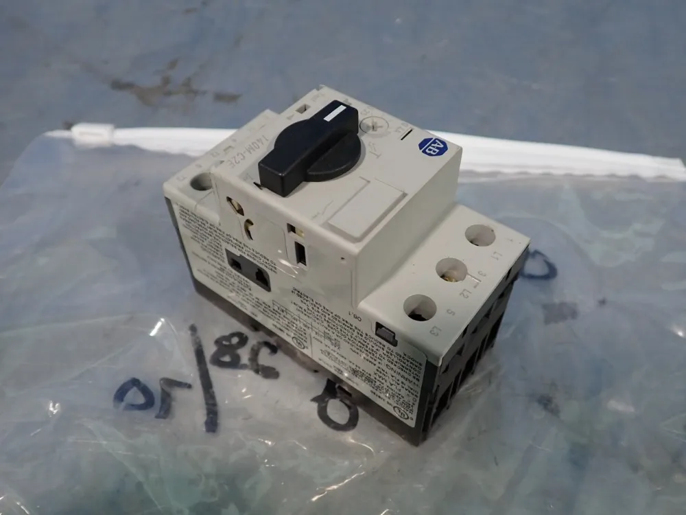 Allen Bradley Circuit Breaker - 140m-c2e-a40