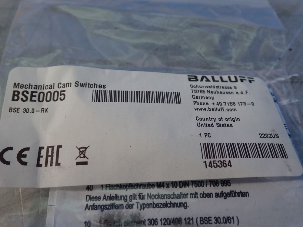 Balluff Lot Of 2 Mechanical Switch - Bse0005