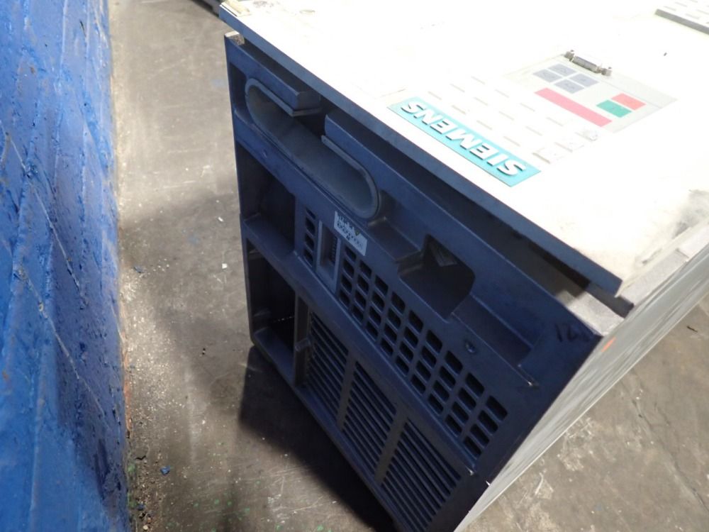 Siemens Ac Drive - 6se7023-8td61-z