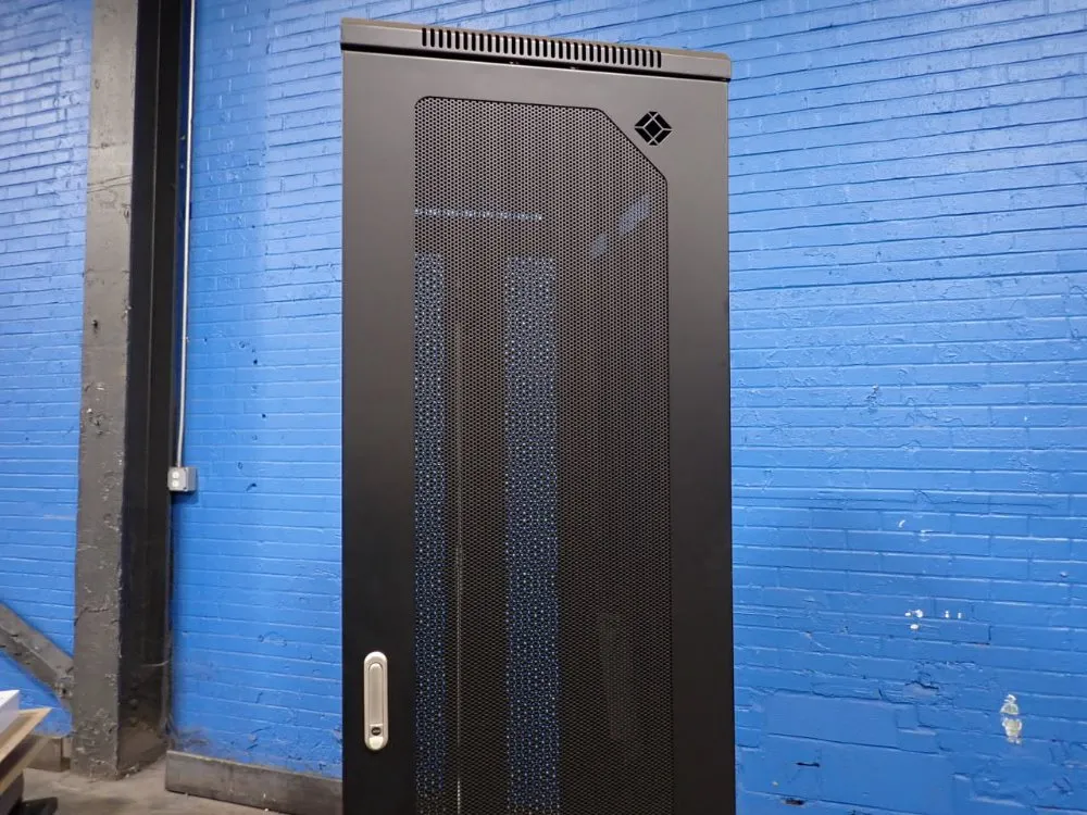 Black Box 21" X 39" X 76" Server Cabinet - Rm2540a