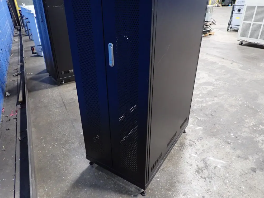 Black Box 21" X 39" X 76" Server Cabinet - Rm2540a