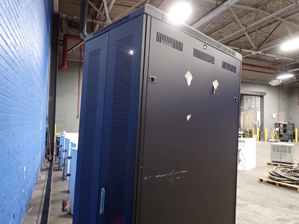 Black Box 21" X 39" X 76" Server Cabinet - Rm2540a