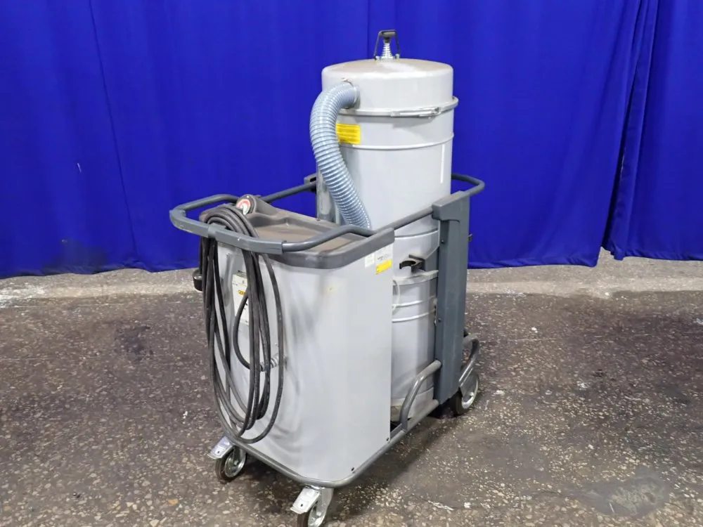 Nilfisk Vacuum Cleaner - T26
